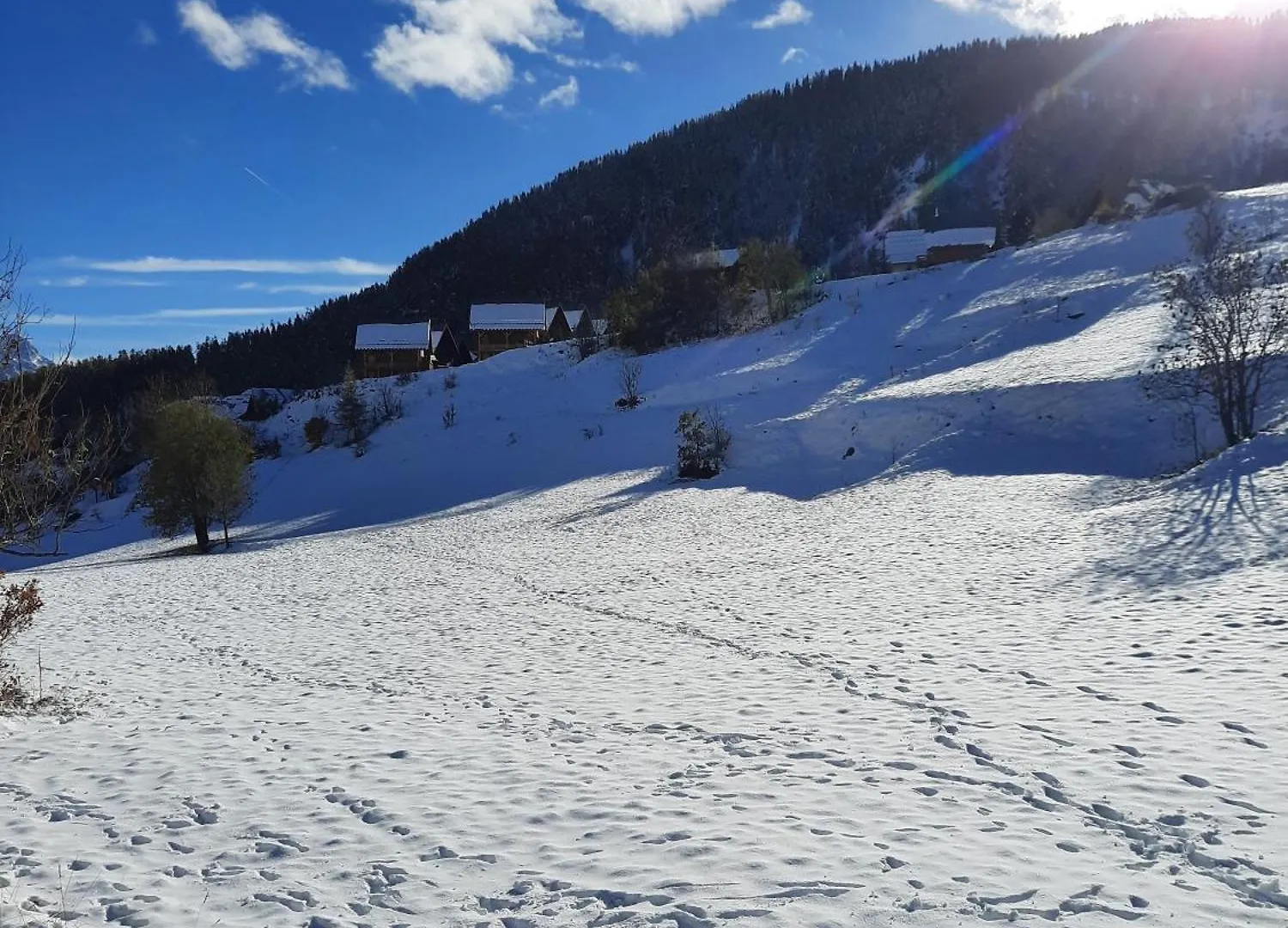 Appartement Reallon 5 Personnes En Rez De Jardin 0*,