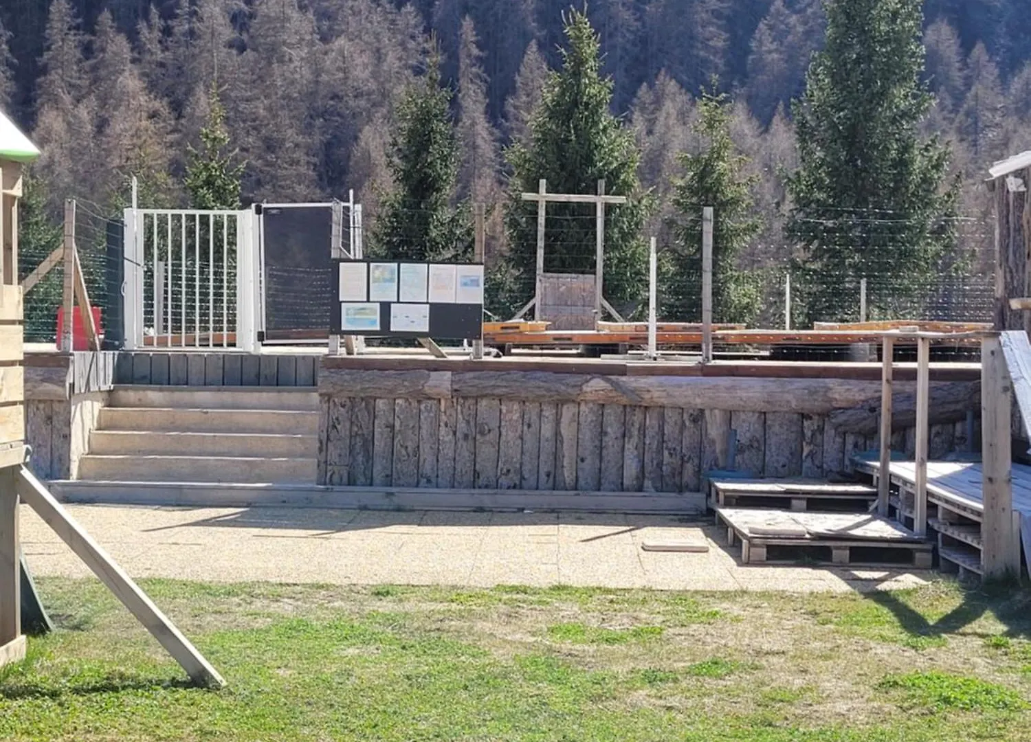 Appartement Reallon 5 Personnes En Rez De Jardin