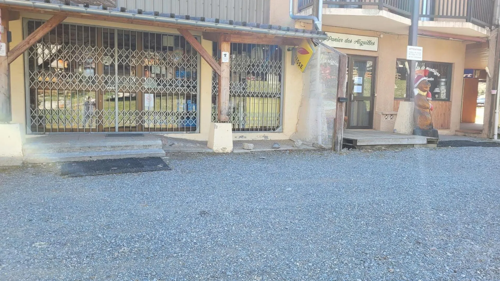 Appartement Reallon 5 Personnes En Rez De Jardin 0*,  צרפת
