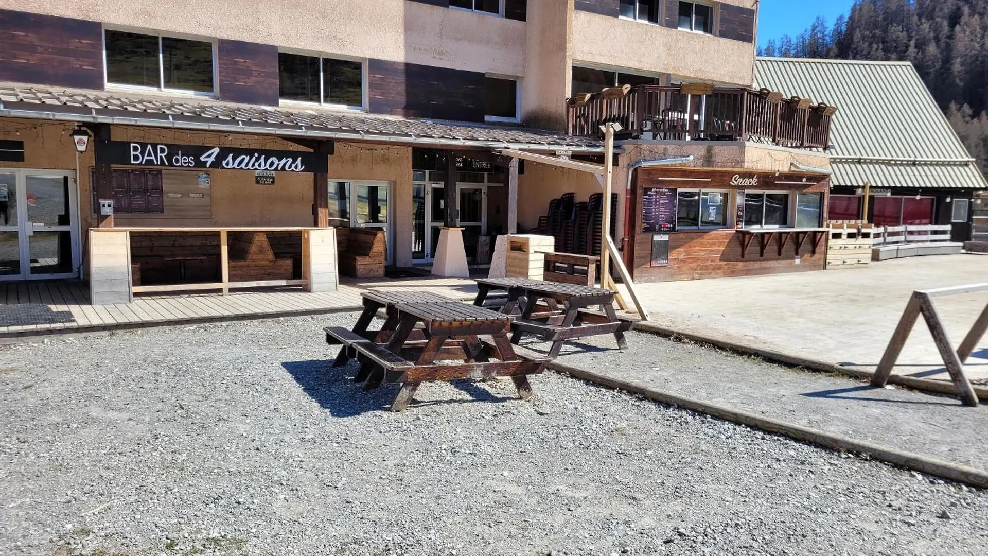 דירה Appartement Reallon 5 Personnes En Rez De Jardin צרפת