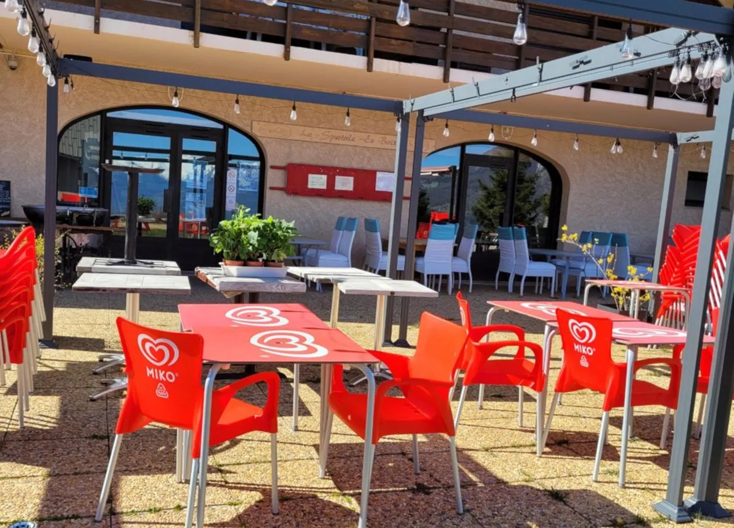 Appartement Reallon 5 Personnes En Rez De Jardin 0*,  צרפת